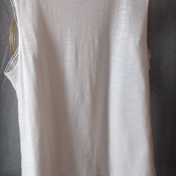 Ann Taylor XL Linen Blend Sleeveless Top | Crochet Trim White Blouse - Picture 5 of 5